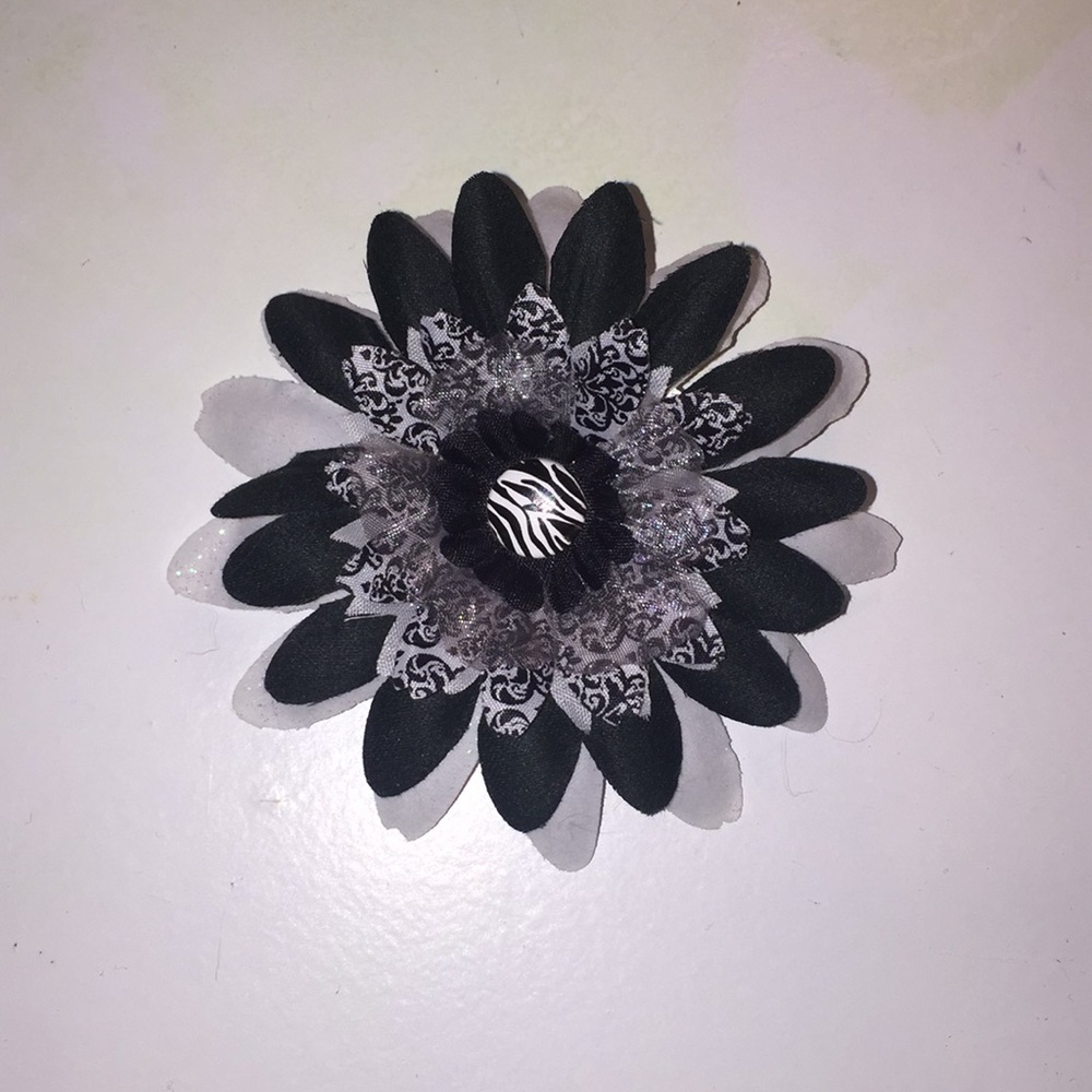 Hair bow
